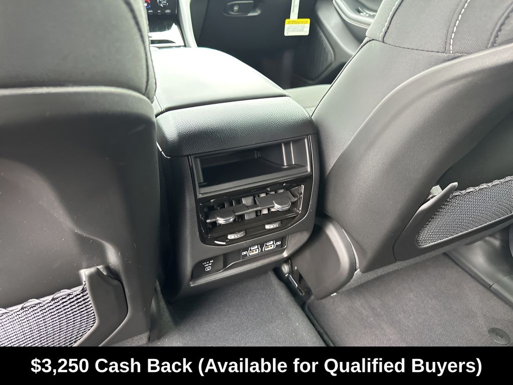 New Car 2025 Jeep Grand Cherokee  Laredo X For Sale Under $40,000 In Austin, Texas