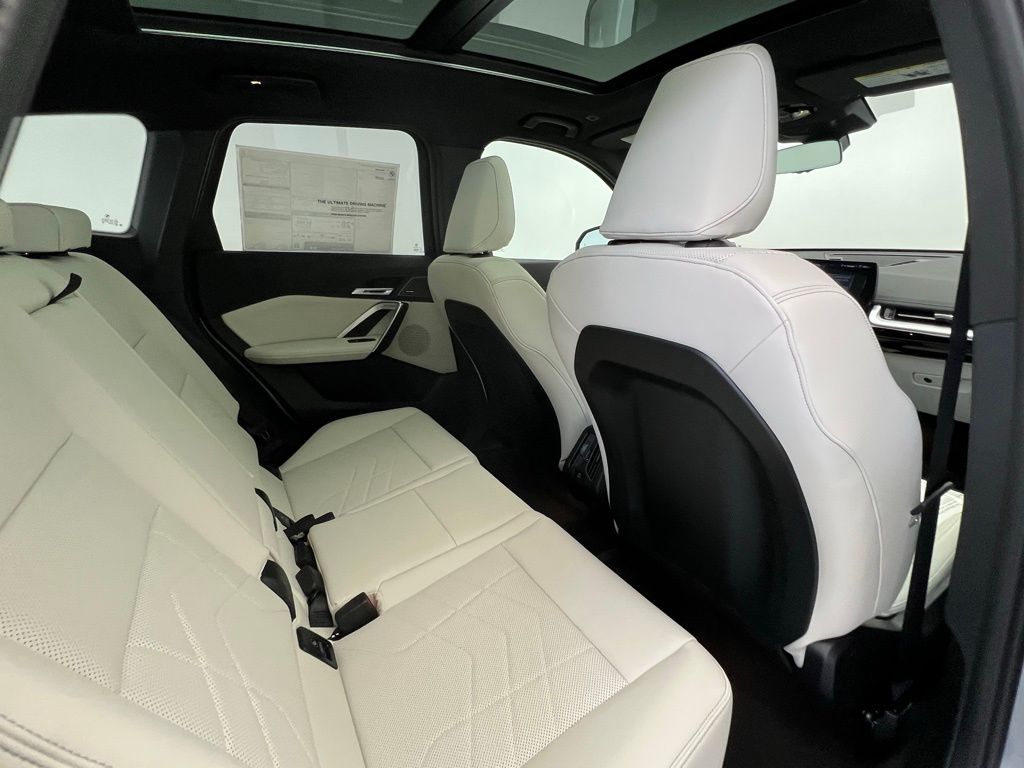 Thumbnail: 2026 BMW X1 - 8