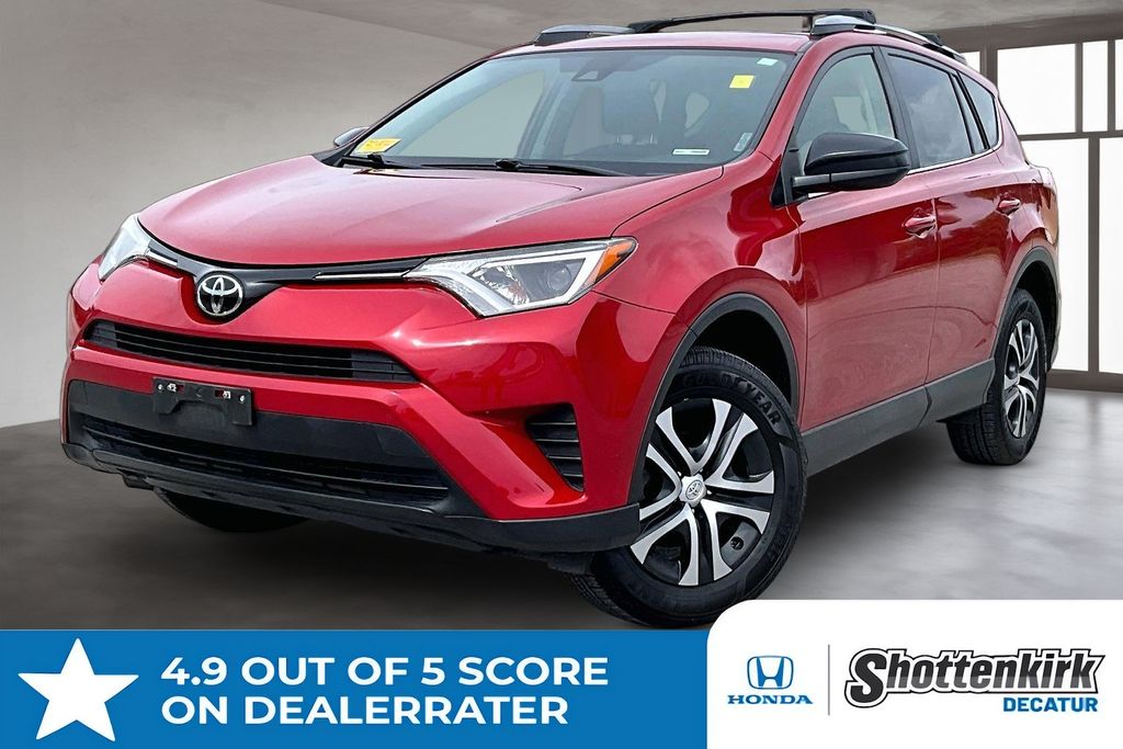 2017 Toyota RAV4 LE AWD's photo