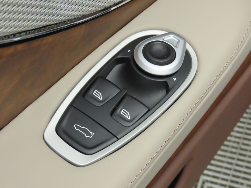 Thumbnail: 2025 Aston Martin DB12 - 25