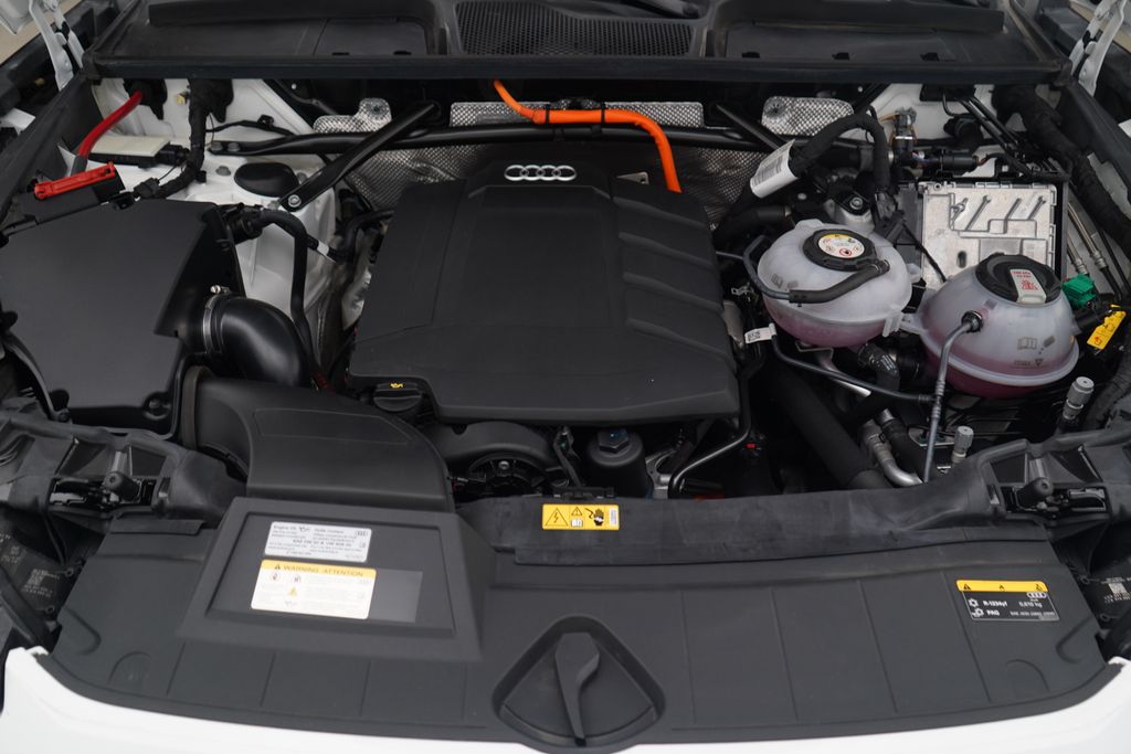 Thumbnail: 2023 Audi Q5 - 13