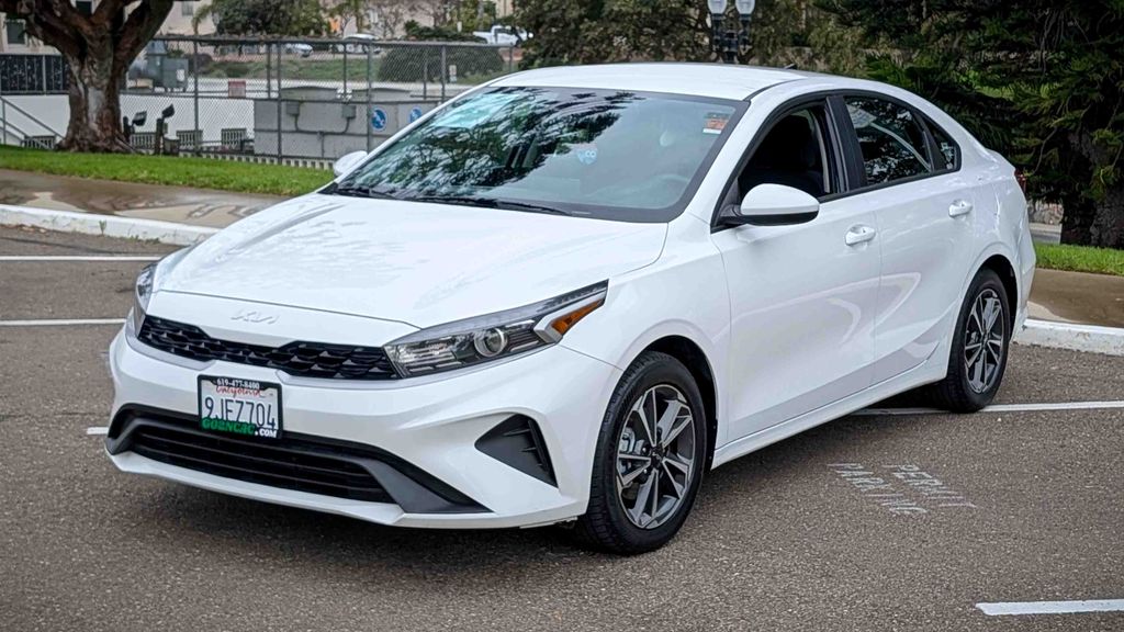 Used 2024 Kia Forte LXS 4D Sedan