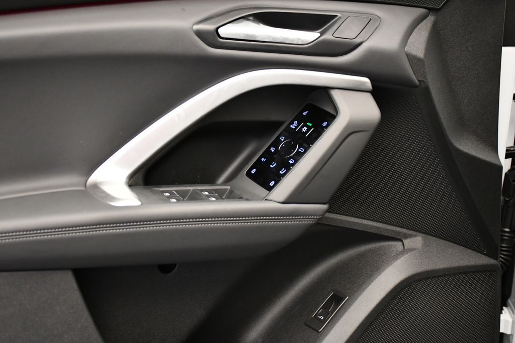 Thumbnail: 2025 Audi Q5 - 32