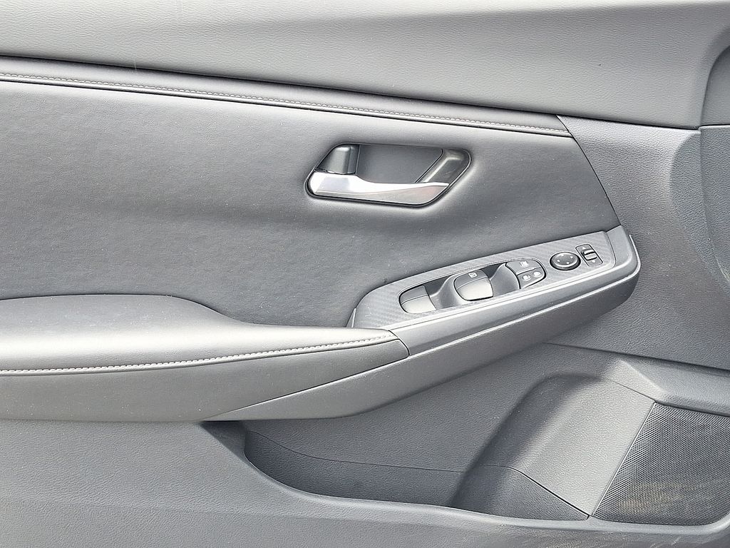 2023 Nissan Sentra — photo 13