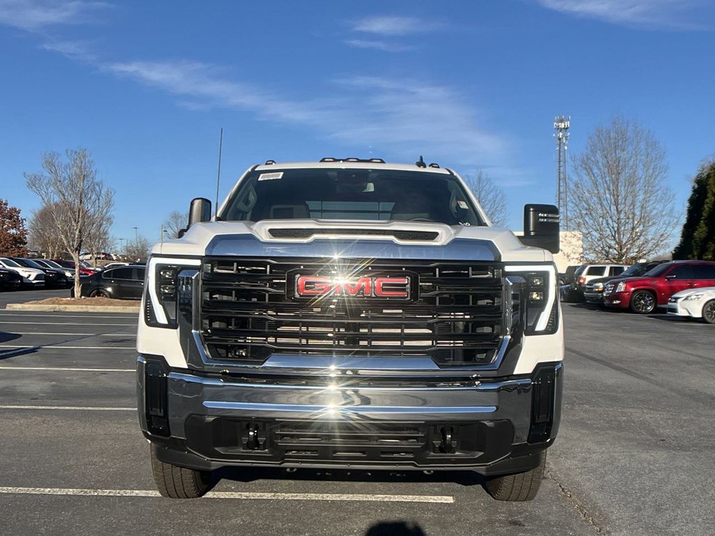 new 2025 GMC Sierra 3500HD car, priced at $55,218