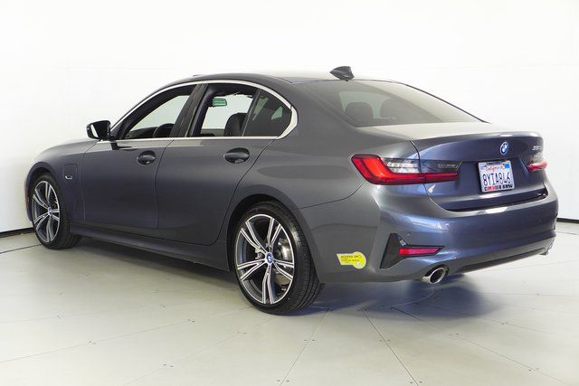 2022 BMW 3 Series 330e iPerformance 9