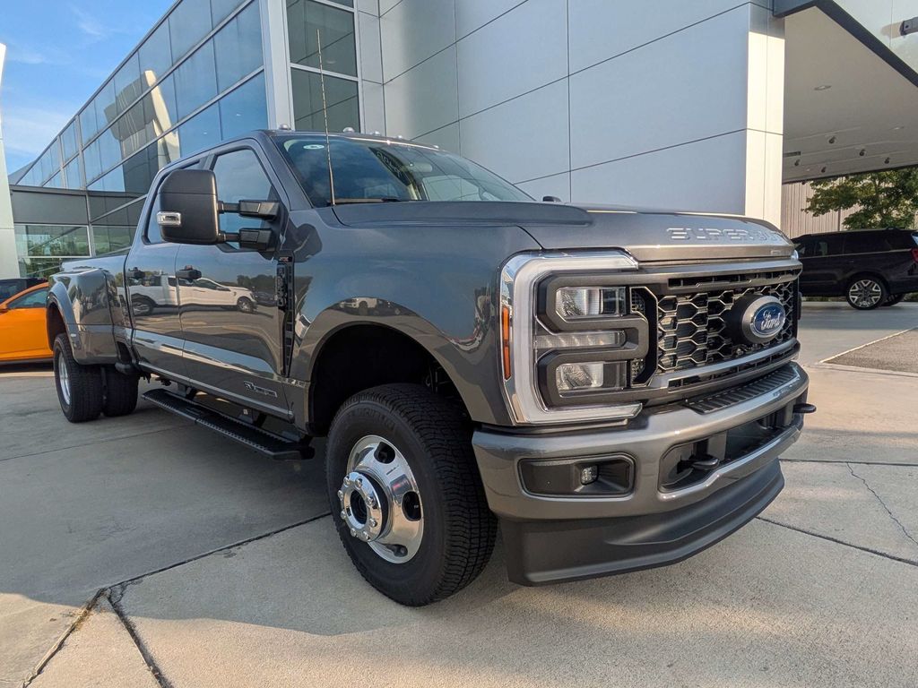 2026 Ford F-350 Super Duty XL
