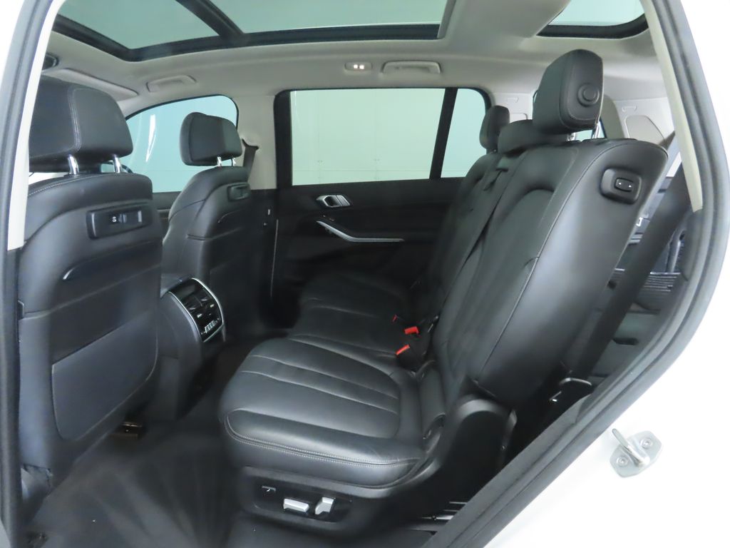 Thumbnail: 2020 BMW X7 - 22