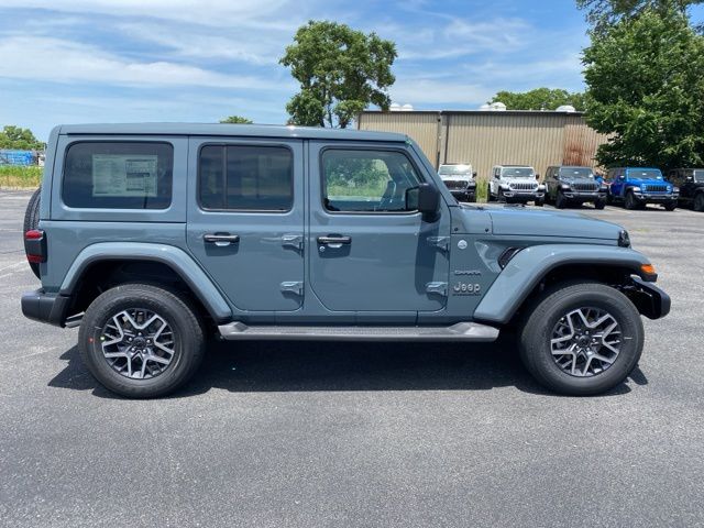 2024 Jeep Wrangler Sahara 4