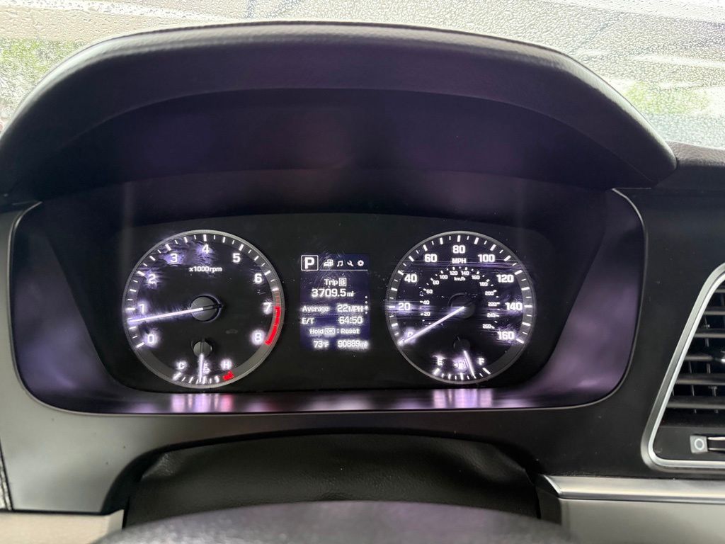 Thumbnail: 2015 Hyundai Sonata - 17