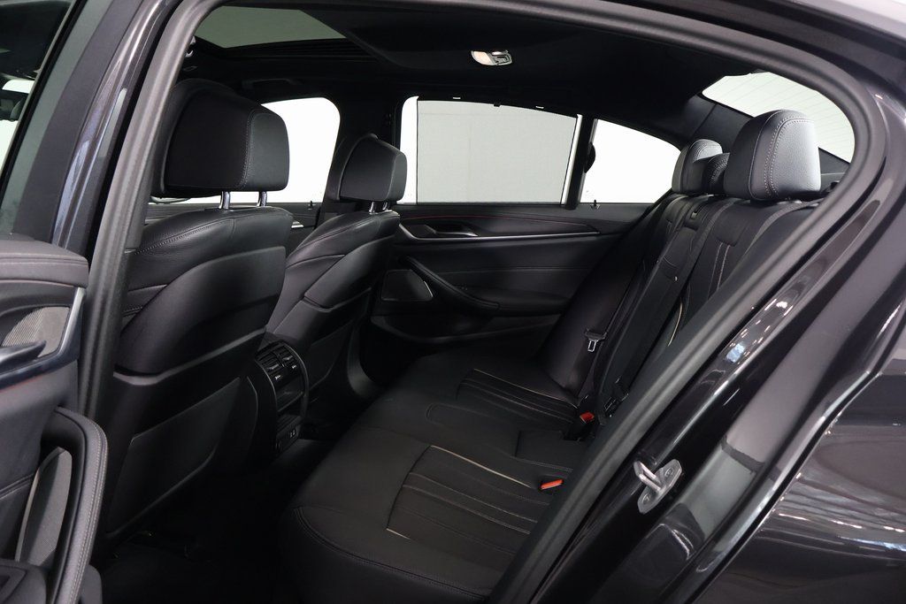 Thumbnail: 2023 BMW 5 Series - 11