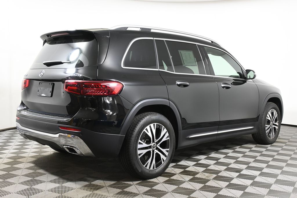 2025 Mercedes-Benz GLB 250 7