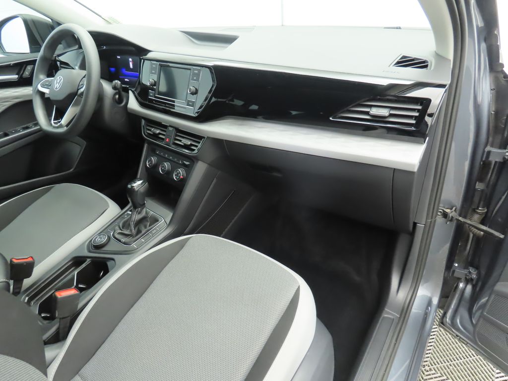 2022 Volkswagen Taos S 18