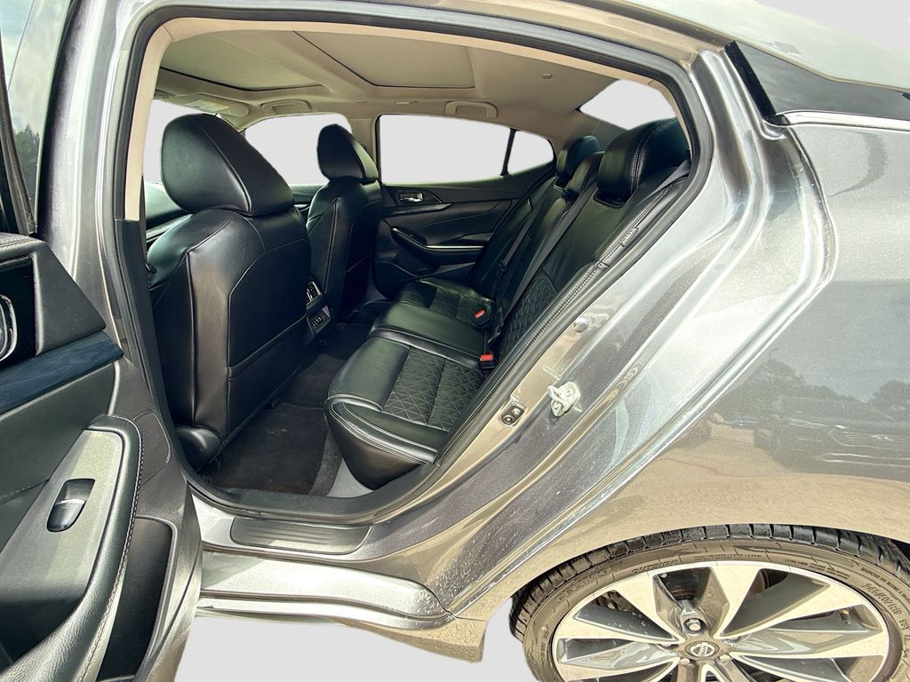 2022 Nissan Maxima Platinum Gray at AutoSavvy Houston Southwest