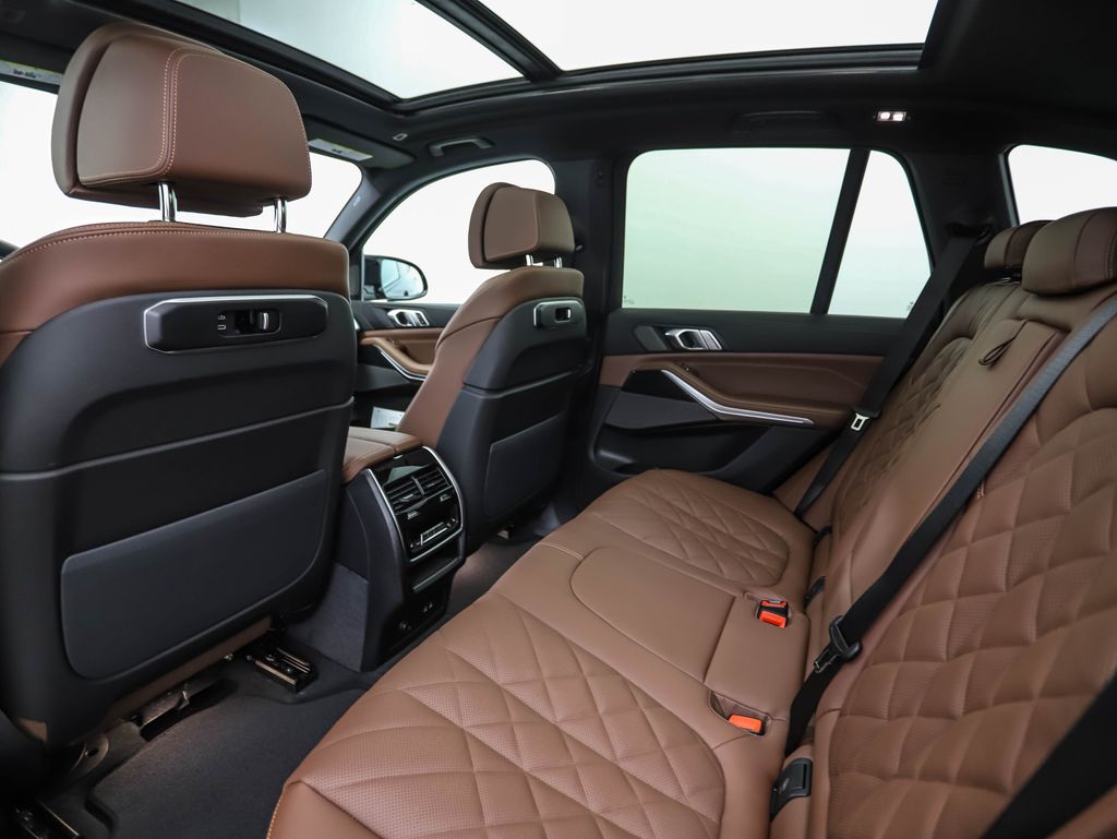 Thumbnail: 2026 BMW X5 - 22