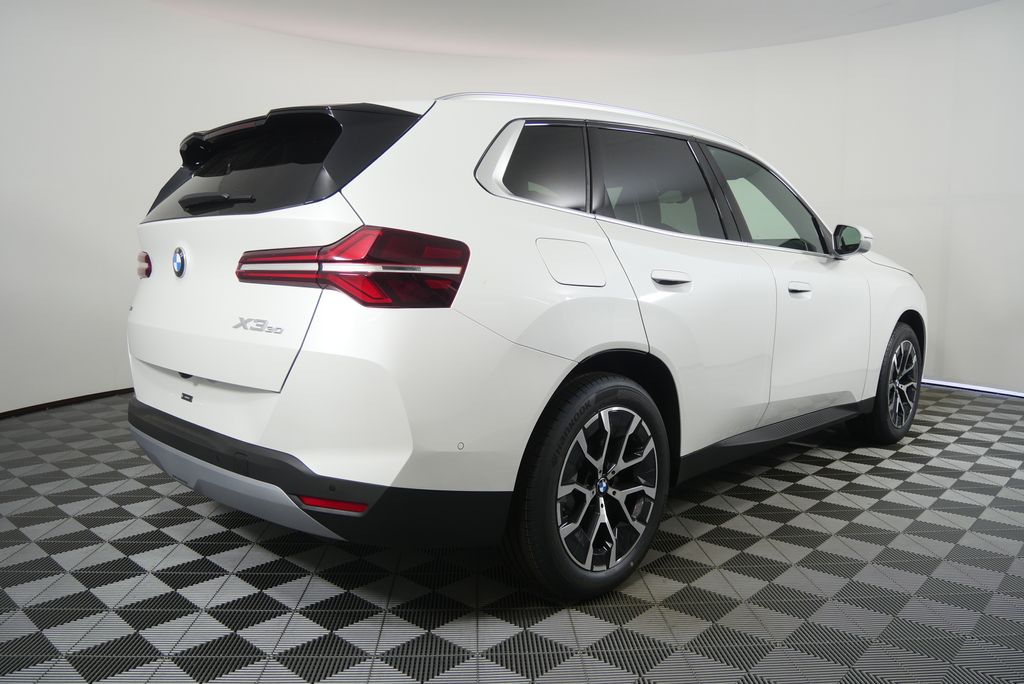 Thumbnail: 2026 BMW X3 - 3