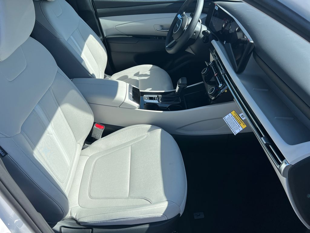 New 2026 White Hyundai SEL image 15