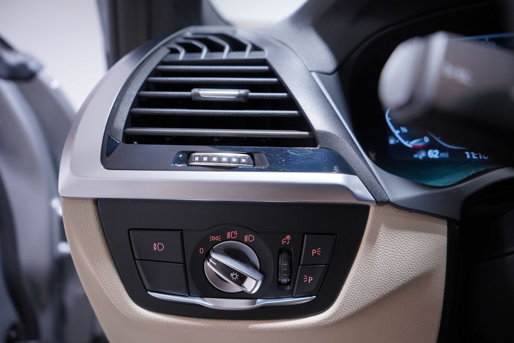 Thumbnail: 2020 BMW X3 - 19