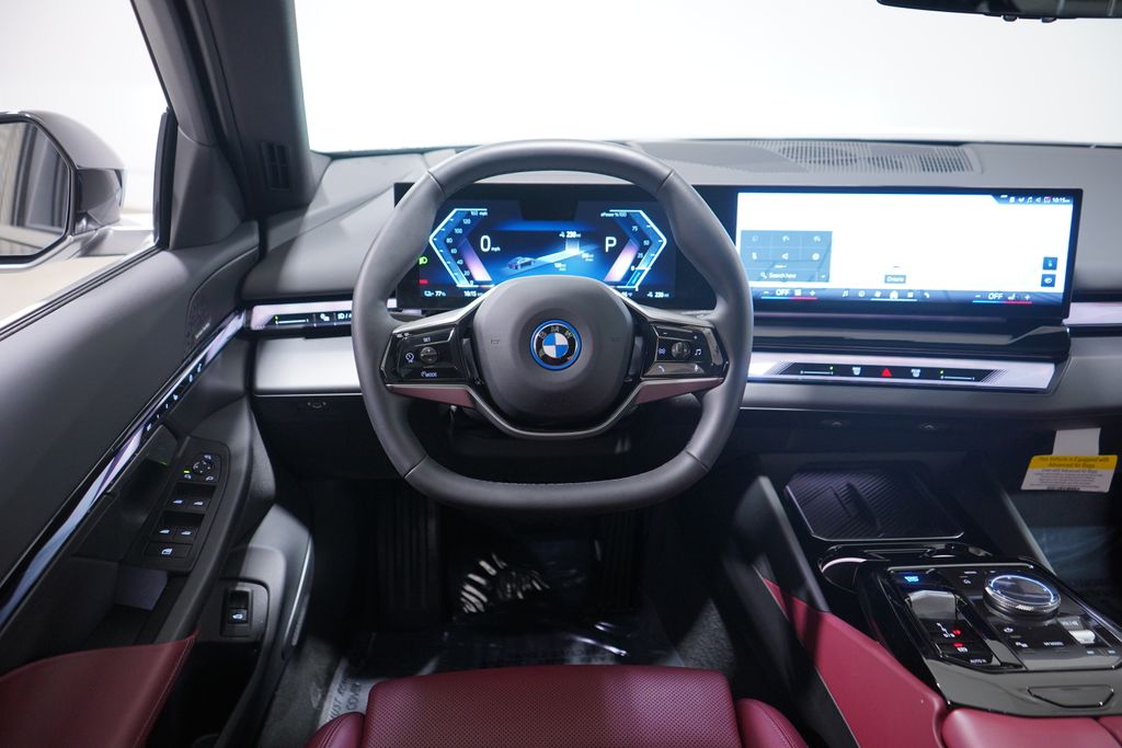 Thumbnail: 2025 BMW i5 - 11