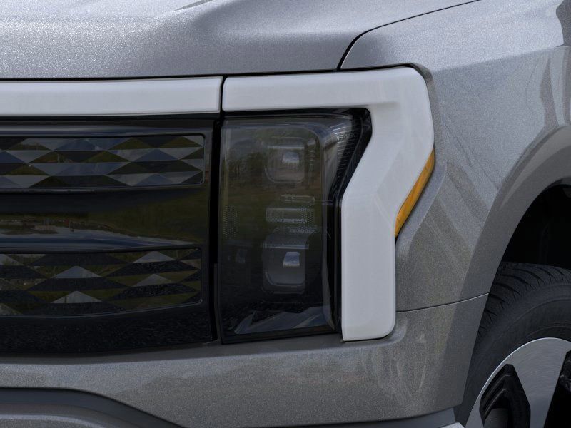 2025 Ford F-150 Lightning Platinum