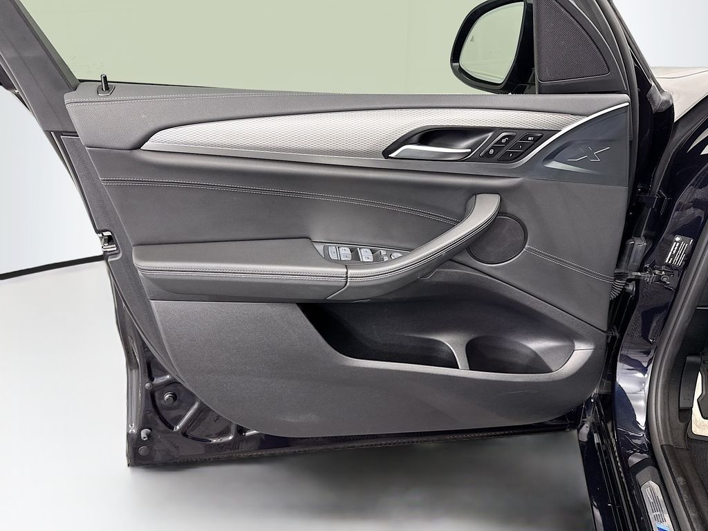 Thumbnail: 2021 BMW X3 - 23