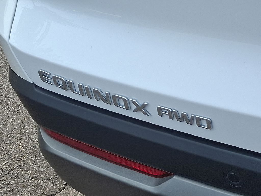 2025 Chevrolet Equinox LT 11
