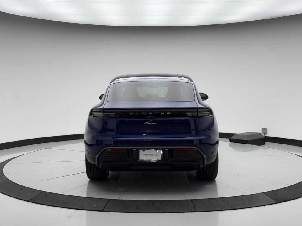 Thumbnail: 2025 Porsche Macan - 8
