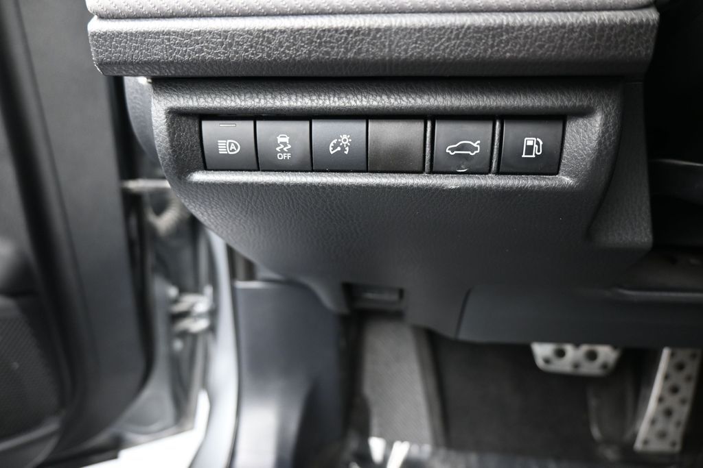 Used 2025 Heavy Metal Toyota SE image 32