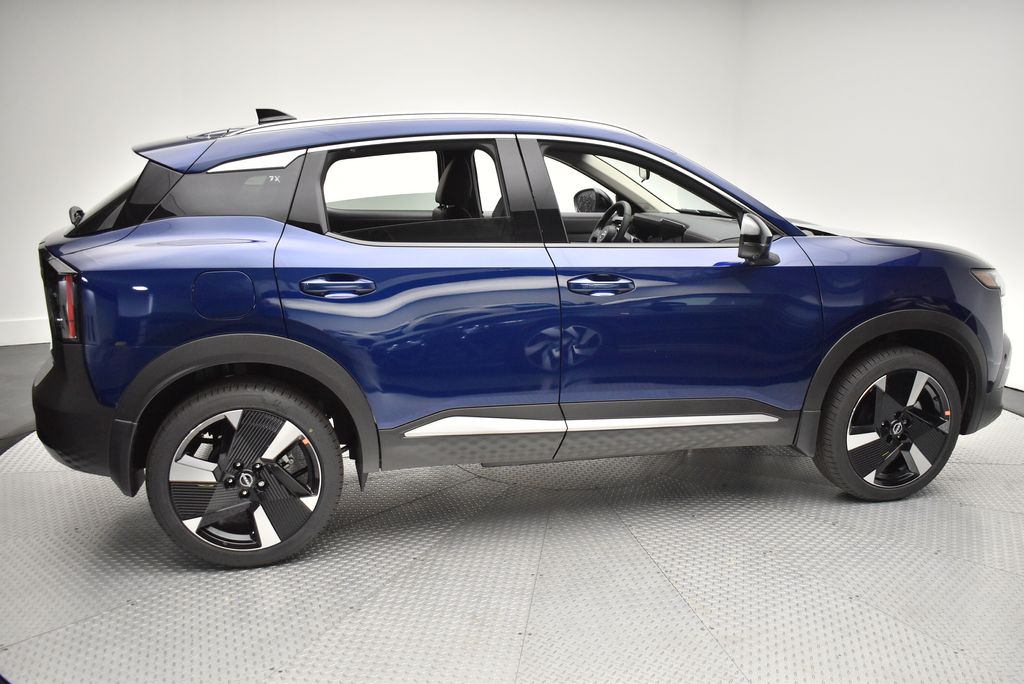 Thumbnail: 2026 Nissan Kicks - 4