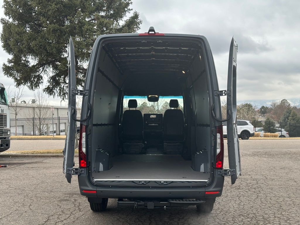 2024 Mercedes-Benz Sprinter 2500 Cargo 170 WB 22