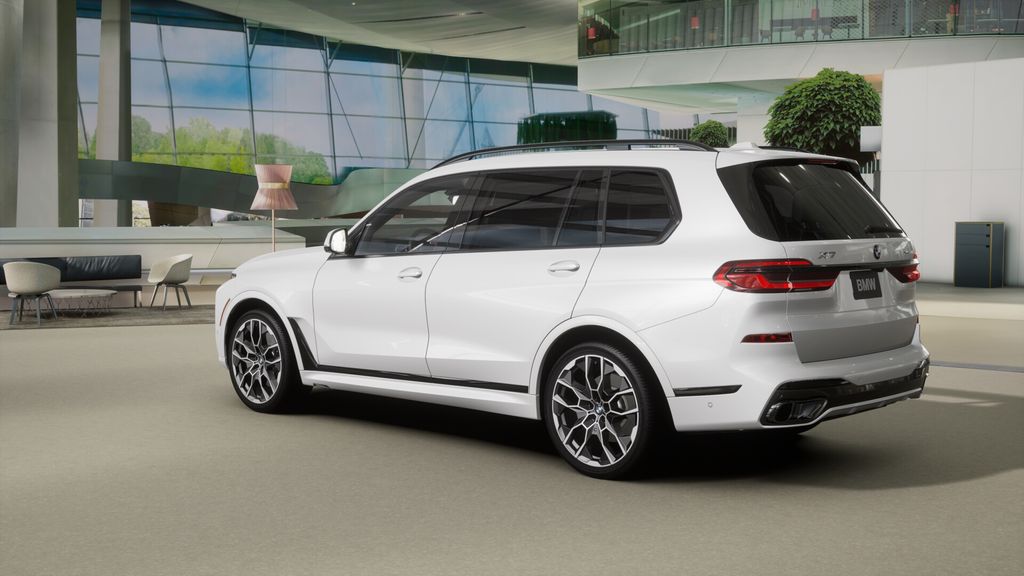 Thumbnail: 2026 BMW X7 - 29
