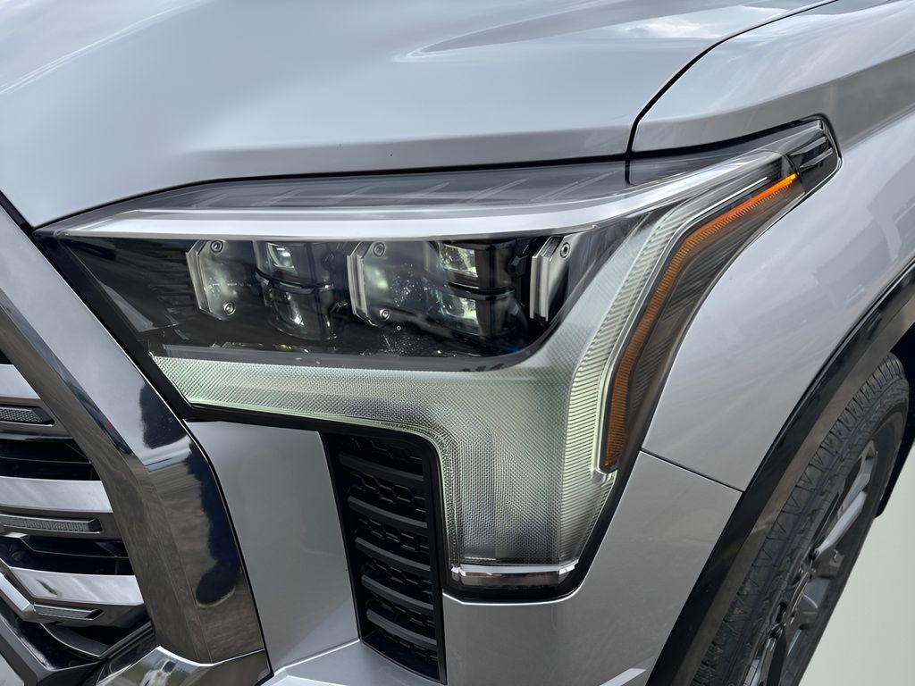 2025 Toyota Tundra CrewMax Platinum photo 23