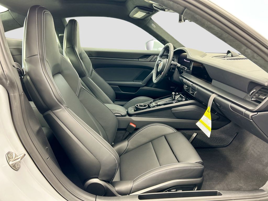 Thumbnail: 2026 Porsche 911 - 22