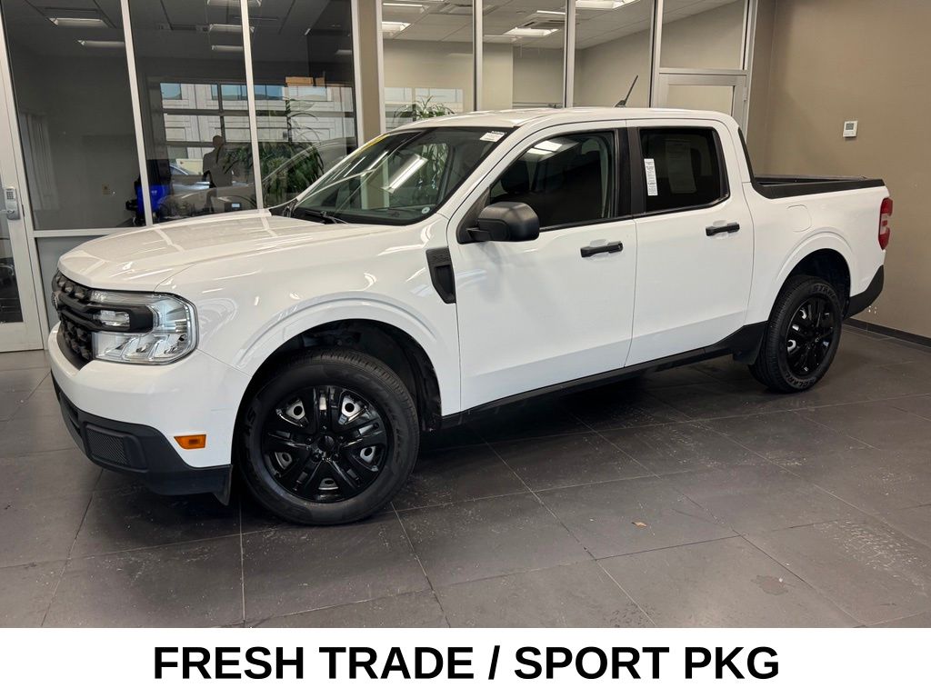 Oxford White 2022 Ford Maverick XL SuperCrew FWD Pickup Truck Front-Wheel Drive 8-Speed Automatic