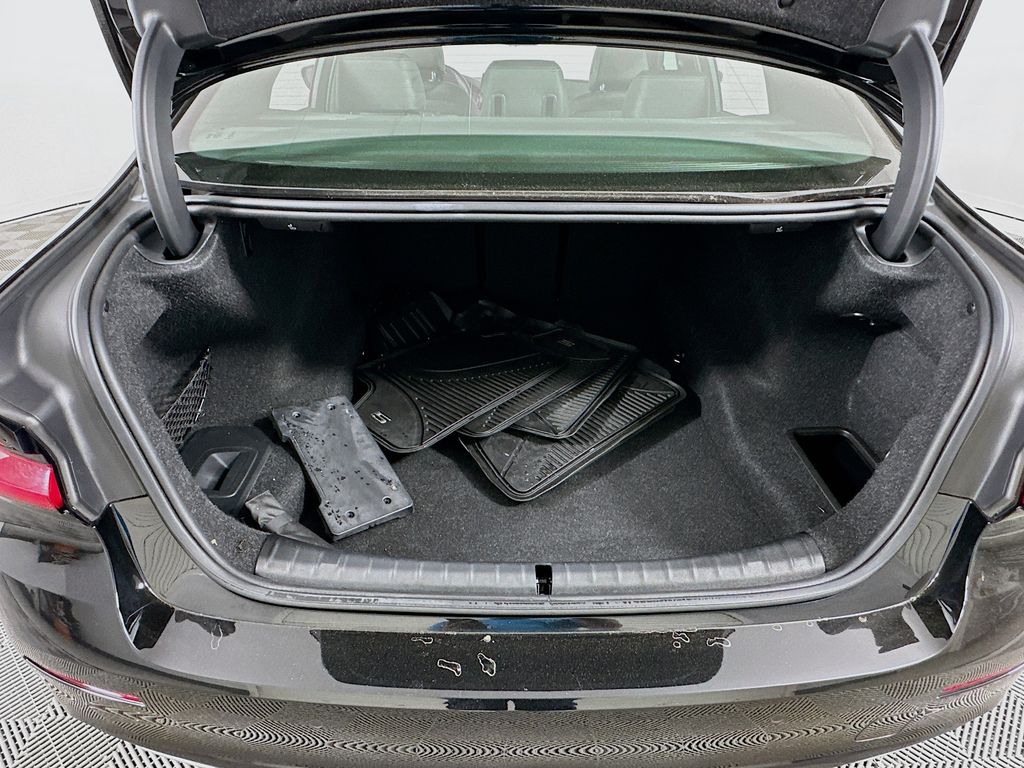 2022 BMW 5 Series 540i xDrive 27