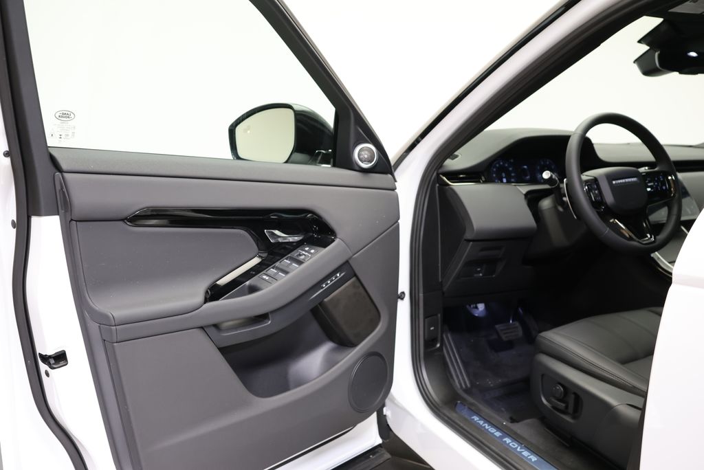 Thumbnail: 2026 Land Rover Range Rover Evoque - 27