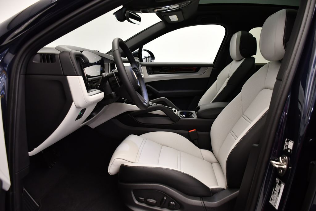 Thumbnail: 2026 Porsche  - 5