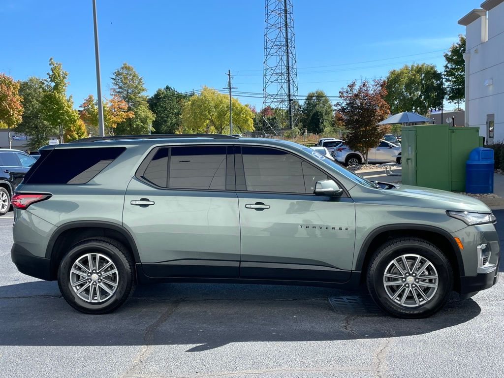 Thumbnail: 2022 Chevrolet Traverse - 7