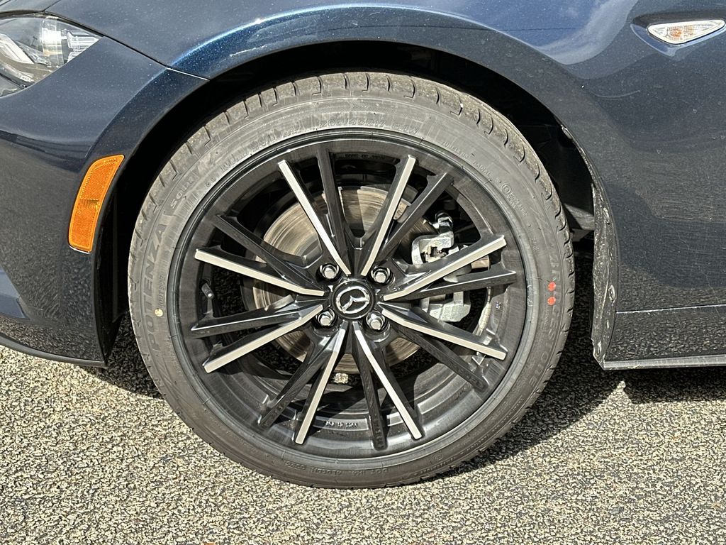 2025 Mazda MX-5 Miata RF Grand Touring - 9