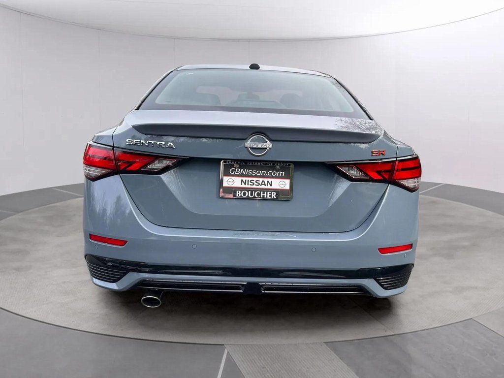 New 2025 Atlantic Gray Metallic/Super Black Nissan SR image 4