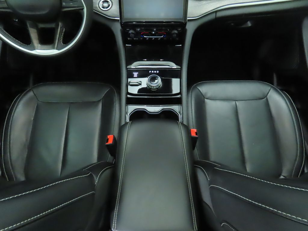 2023 Jeep Grand Cherokee L Limited Edition 17