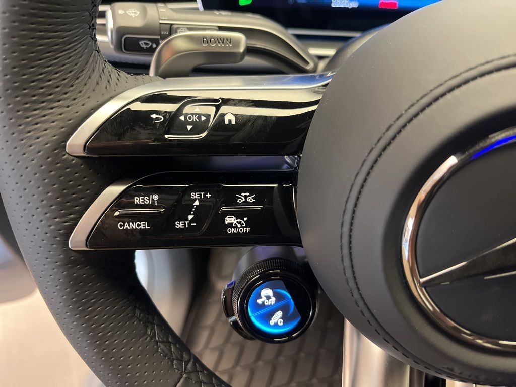 Thumbnail: 2026 Mercedes-Benz GLE - 14
