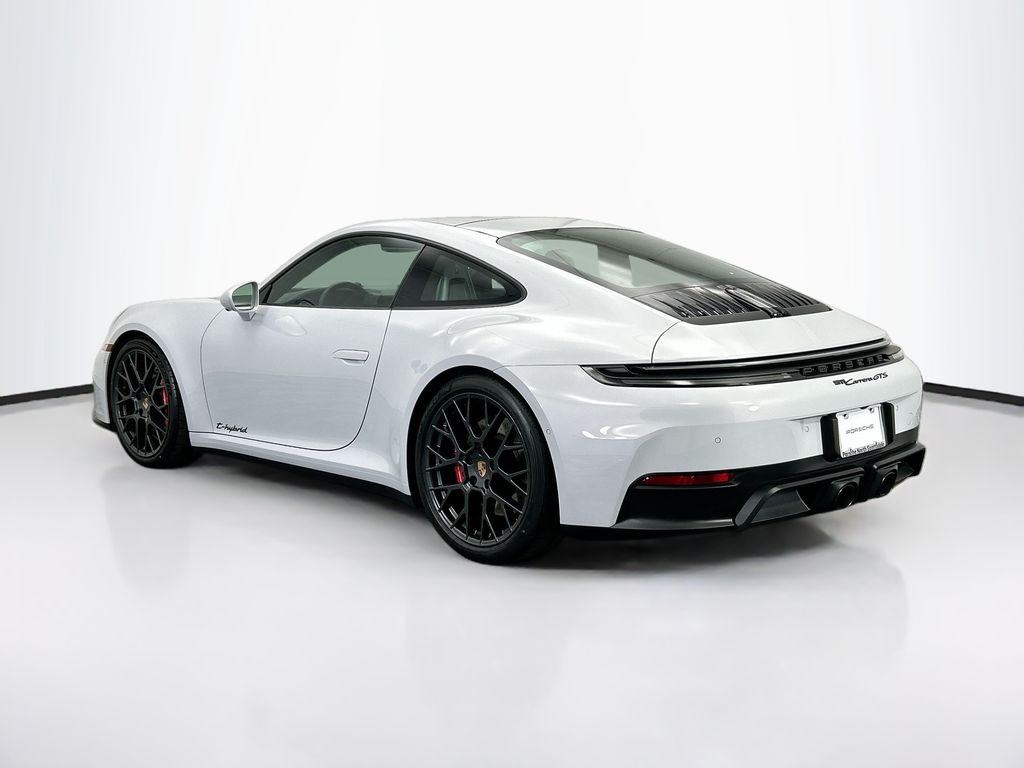 Thumbnail: 2026 Porsche 911 - 3