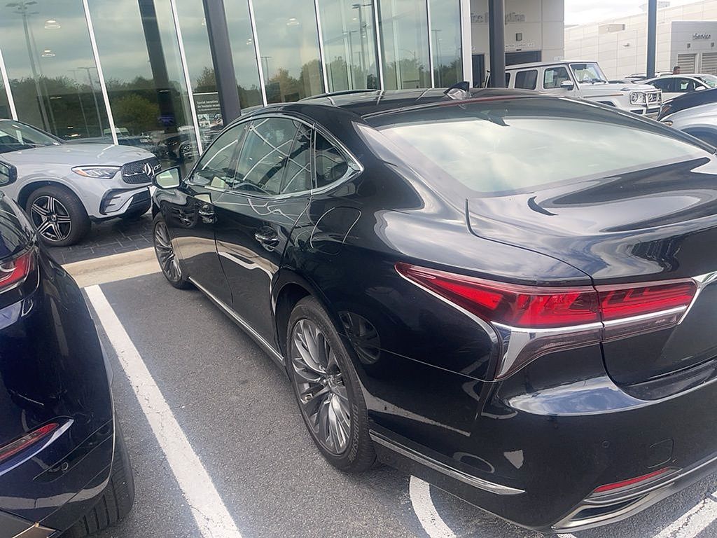 Thumbnail: 2020 Lexus LS - 3