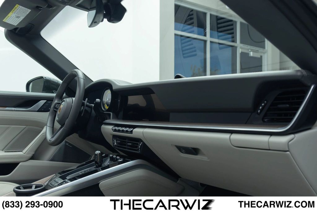 2023 Porsche 911