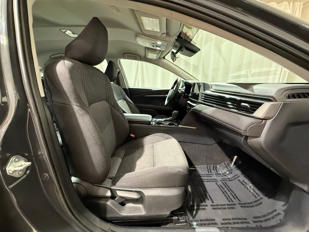 Thumbnail: 2025 Toyota Camry - 20