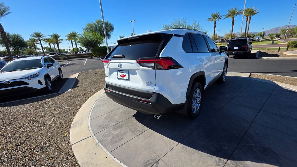 Thumbnail: 2025 Toyota RAV4 - 5