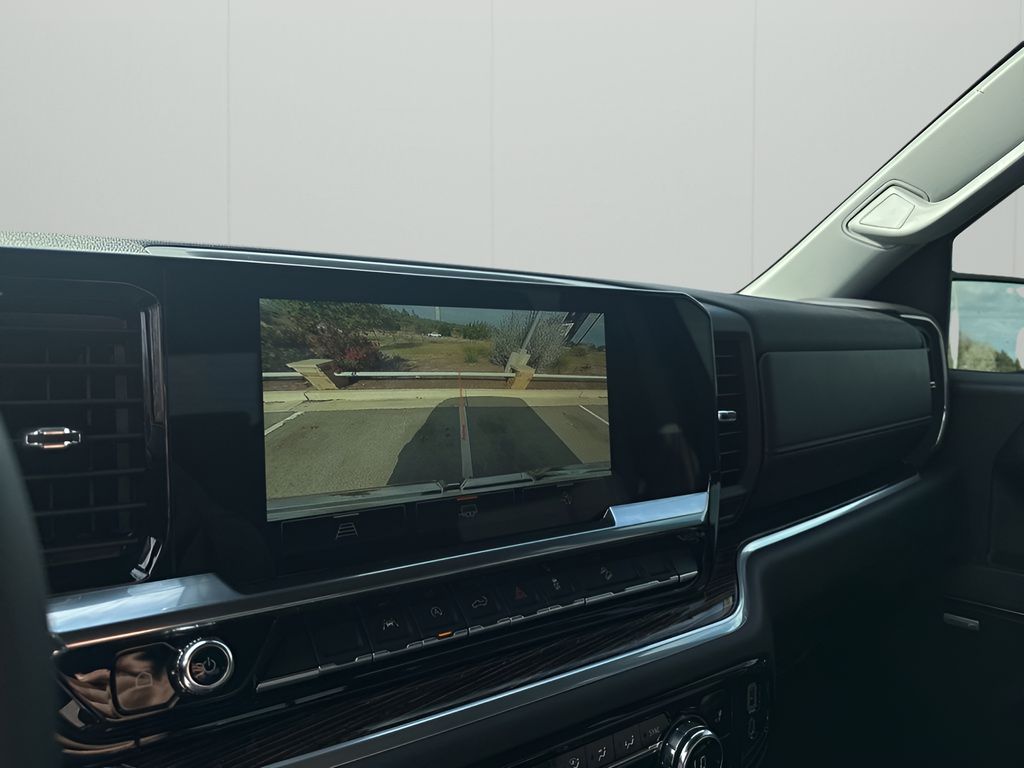 New 2026 White GMC Elevation image 38