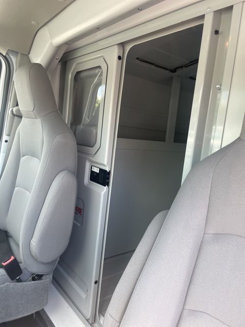 2026 Ford E-350 Cutaway 