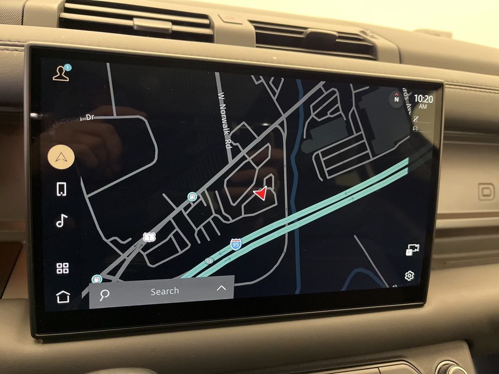 Thumbnail: 2025 Land Rover Defender - 17